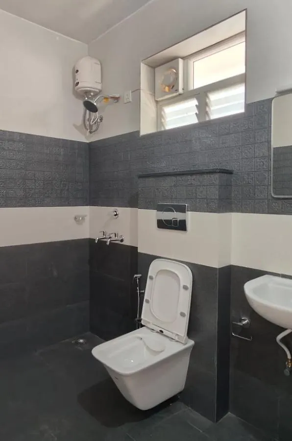 Hobiz Serviced Apartments Chalakuzhy Nr Medical College Trivandrum Thiruvananthapuram 0*,  Ινδία